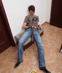 Sexy Twink Jeff 5b5d1b1e1367f.jpg