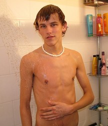 Bad Boy Tyler 5b5e1faf2f817.jpg