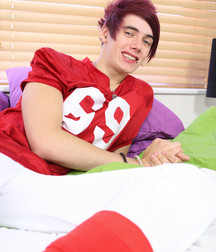 Sexy Emo Twink in Straps HD 5b679503d52a2.jpg
