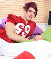 Sexy Emo Twink in Straps HD 5b67950c94a93.jpg