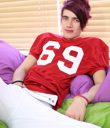 Sexy Emo Twink in Straps HD 5b679569e8393.jpg