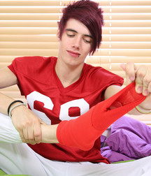 Sexy Emo Twink in Straps HD 5b6795ab71c91.jpg