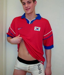 Sexy Twink Teases White 5b72aeec2de9f.jpg