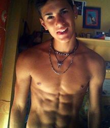 Very hot, 2 5b306110e42e6.jpg