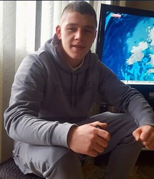 yngboys for oldmen174 5b87c3308e410.jpg