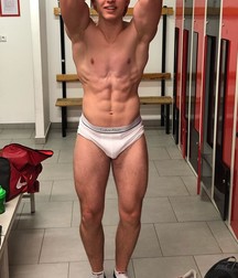 yngboys for oldmen174 5b87c3368dd24.jpg