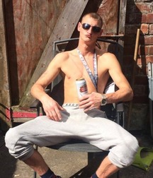 yng bois for oldddadies605 5bbba3fcef211.jpg