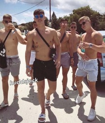 boys for daddies only204 5be0971667fcc.jpg
