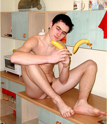 Patrick has some fun teen gay porn 5fba75f8268a7.jpg