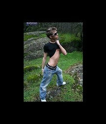 Sexy Boys 5bf8b9c29016c.jpg