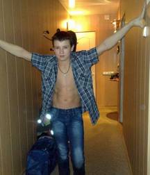 Boys in Jeans 5bfc913e01b47.jpg