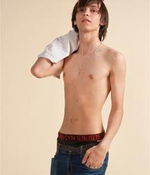 Boys in Jeans 5bfc91624b0fb.jpg