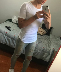 Tight and tighter... 5b673744e68a0.png