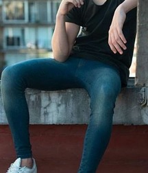 Tight and tighter... 5b67374e84191.jpg