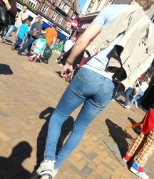 Tight and tighter... 5b67375cdcab8.jpg