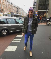 Tight and tighter... 5b673784d48cb.jpg