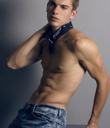 Topless Hotties 5b71cf0913d65.jpg