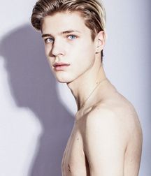 Boy treats... 5b7be4454ea75.jpg