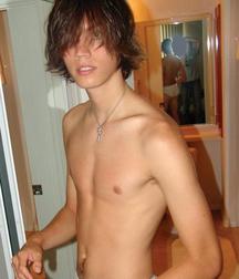 Boy treats... 5b7be44a257f1.jpg