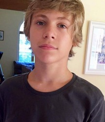 Boy treats... 5b7be45284d99.jpg