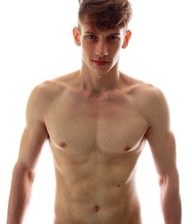 Ragazzi giovani hot 1 5b485e0b17da7.jpg