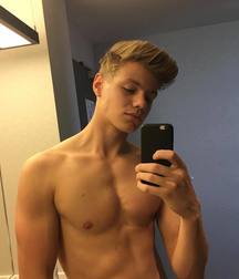 Ragazzi giovani hot 1 5b485e3172a38.jpg
