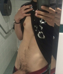 Ragazzi giovani hot 3 5b489d13b1c7d.jpg