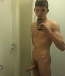 Ragazzi giovani hot 3 5b489e0e99ae7.png