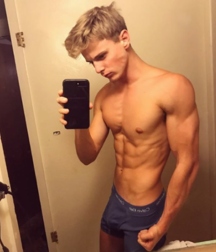 Ragazzi giovani hot 4 5b48b2ef383a1.png