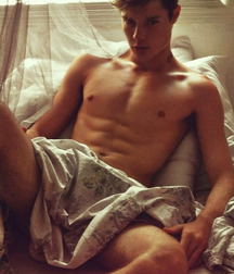 Ragazzi giovani hot 9 5b4c8f89b68f9.jpg