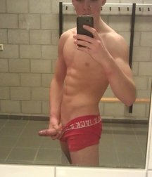 Ragazzi giovani hot 9 5b4c901ee1cc1.jpg