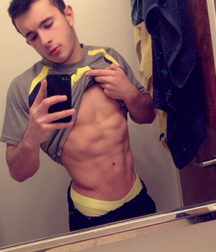 Ragazzi giovani hot 11 5b50cd912bb40.png
