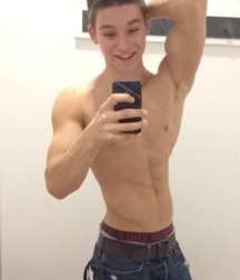 Ragazzi giovani hot 12 5b519e760e2c5.jpg