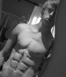 Ragazzi giovani hot 13 5b51eb6cf1a4e.jpg
