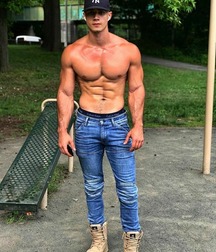Ragazzi bellissimi e sexy 1 5b546f8854463.jpg