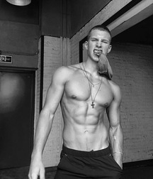 Ragazzi bellissimi e sexy 1 5b546f8d5f34e.jpg