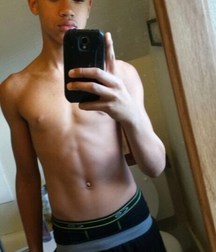 Ragazzi giovani hot 28 5b76989b4ce40.jpg