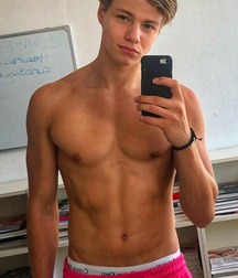Ragazzi giovani hot 29 5bbf59cf93763.jpg