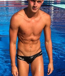 Ragazzi giovani hot 29 5bbf59fc2d575.jpg