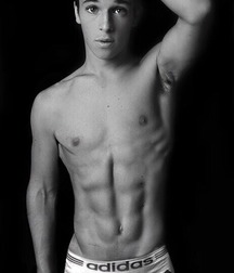 Ragazzi giovani hot 30 5bbfa4a9ad116.jpg
