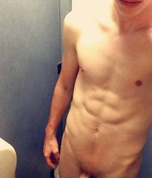 Ragazzi giovani hot 42 5bc241279666c.jpg