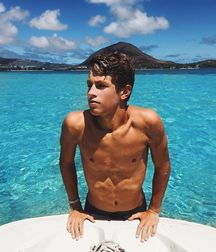 Ragazzi giovani hot 46 5bd7a3ec4fe9e.jpg