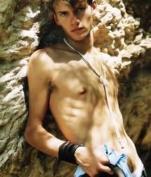 Ragazzi giovani hot 46 5bd7a41341e26.jpg
