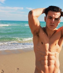 Ragazzi giovani hot 46 5bd7a4533022c.jpg