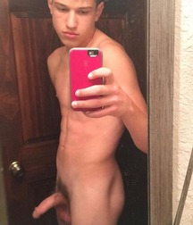 Ragazzi giovani hot 50 5bd9abe54193d.jpg