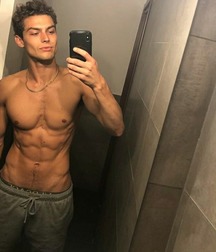 Ragazzi bellissimi e sexy 4 5bdc2426bd097.jpg