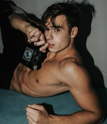 Ragazzi bellissimi e sexy 5 5bdc255e96531.jpg