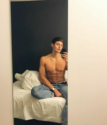 Ragazzi bellissimi e sexy 5 5bdc2565bb7bb.jpg