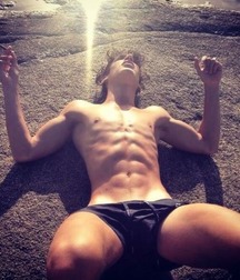 Ragazzi giovani hot 53 5bdf5ff9776e5.jpg