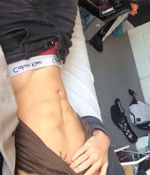 Ragazzi giovani hot 54 5be1689c19c8c.jpg